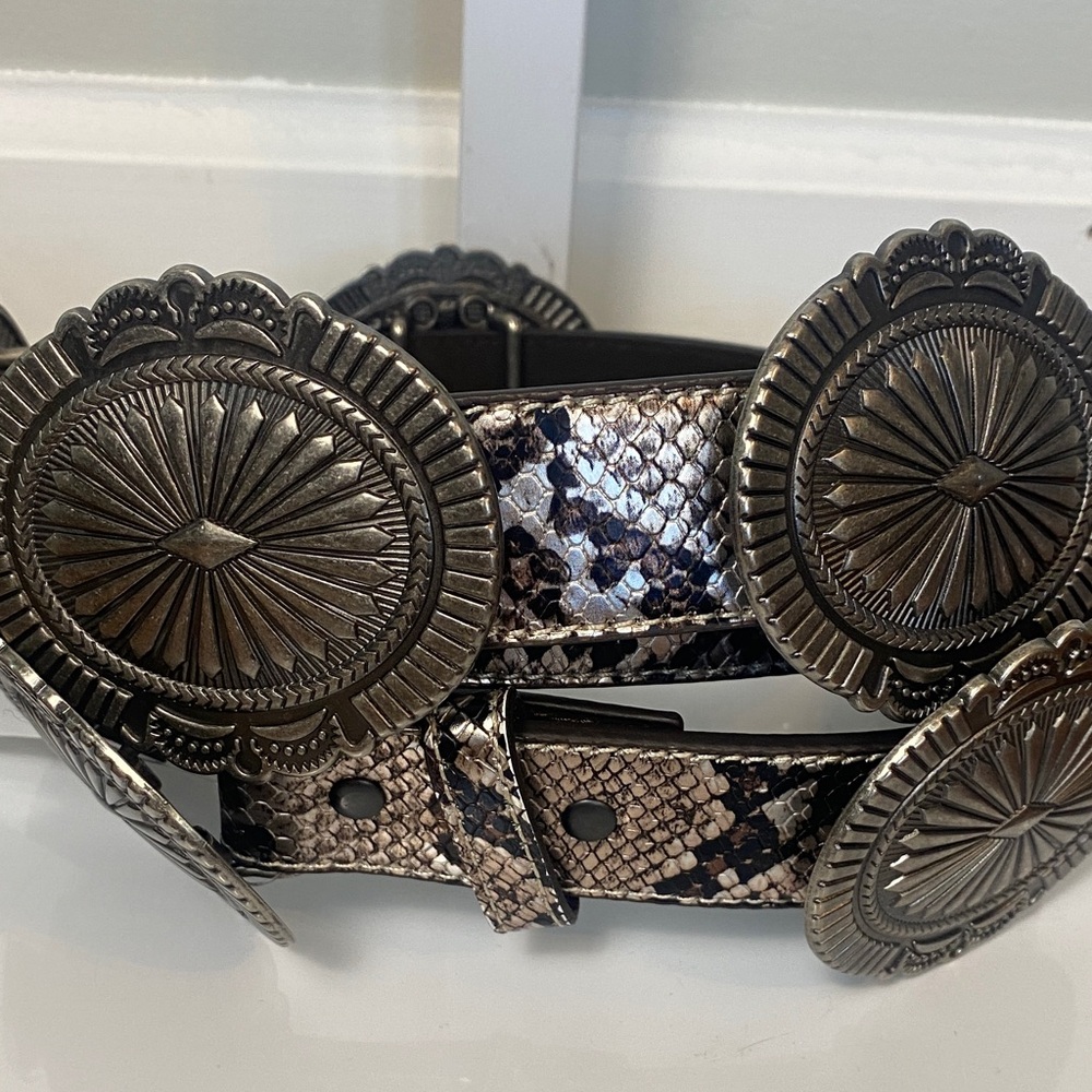 Ariat western snakeskin leather concho belt XL